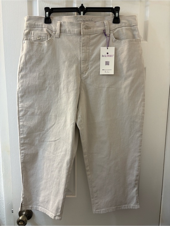 Gloris Vanderbilt Denim - Gloria Vanderbilt Classic Amanda Capri All Around Slimming Effect Size 16